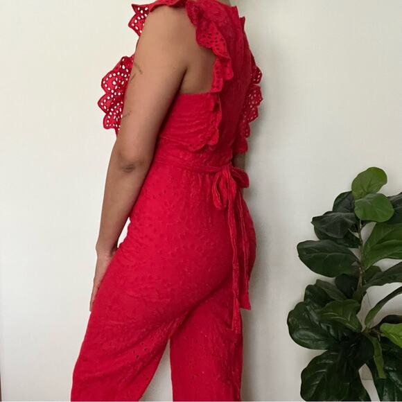 Built By Dreamers Red Lace Jumpsuit Size Medium Eyelet Ruffle Hem Capri Length - Picture 2 of 13